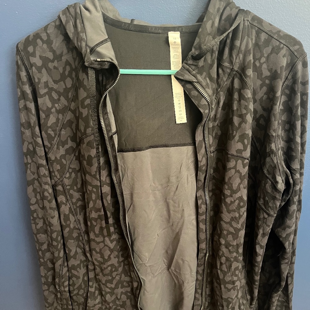 Lululemon Hooded Define Jacket Nulu Size 12